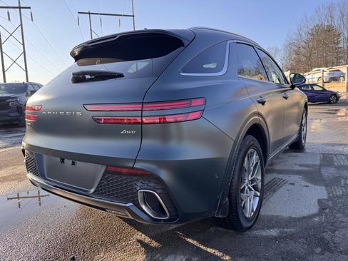 Used 2023 Genesis GV70 2.5T w/ Advanced Package image 7