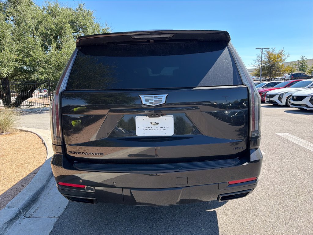 Used 2026 Cadillac Escalade Platinum Sport w/ LPO, ONYX Package AWD/4WD image 8