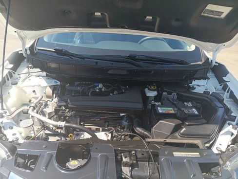 Used 2020 Nissan Rogue SV FWD image 28