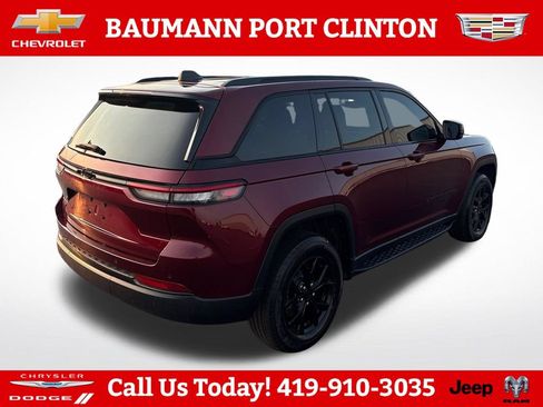 Used 2024 Jeep Grand Cherokee Altitude AWD/4WD image 6