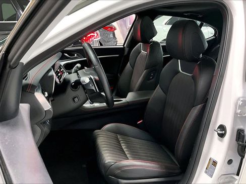 Used 2024 Genesis G70 2.5T w/ Sport Prestige Package image 10