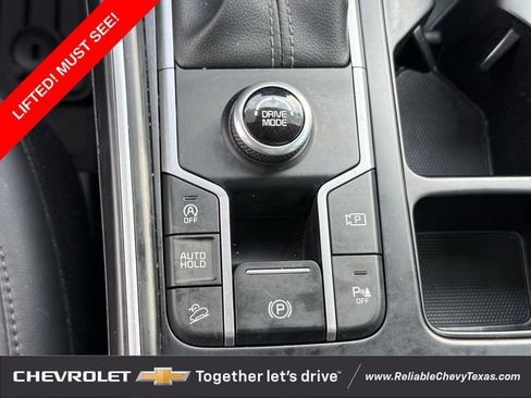 Used 2022 Kia Sorento EX w/ Panoramic Sunroof Package FWD image 19