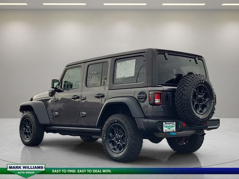 Used 2023 Jeep Wrangler Unlimited w/ Convenience Group AWD/4WD image 6
