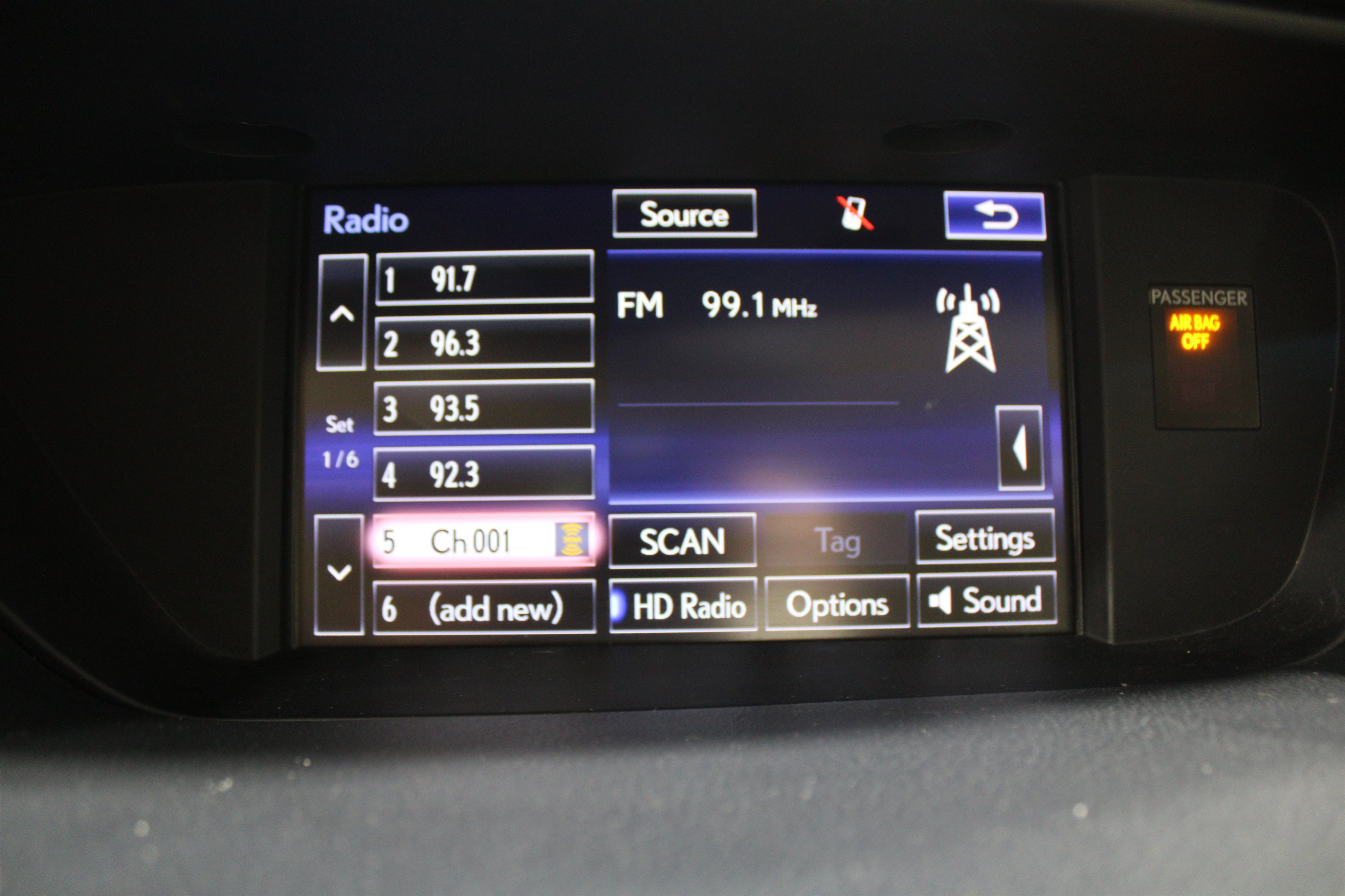 Used 2015 Lexus ES 350 w/ Luxury Package FWD image 23