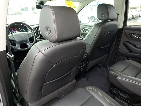 Certified 2020 Chevrolet Traverse RS image 21