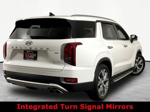 Used 2022 Hyundai Palisade SEL w/ 8P Bench Seat Package AWD/4WD image 6