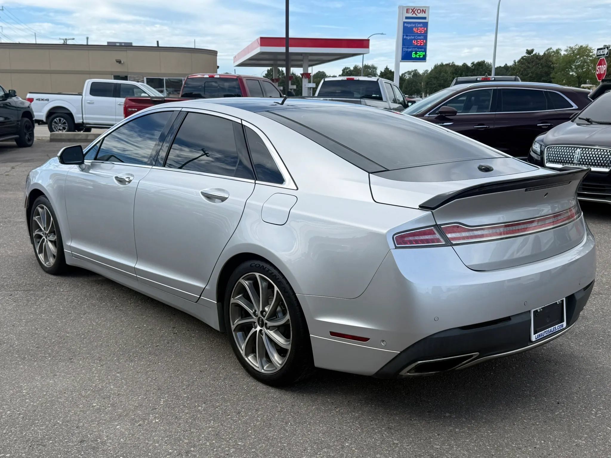 Used 2017 Lincoln MKZ Reserve w/ Luxury Package AWD/4WD image 7
