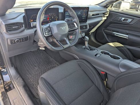 Used 2025 Ford Mustang Coupe RWD image 14