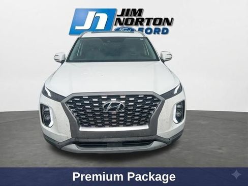 Used 2022 Hyundai Palisade SEL w/ Premium Package FWD image 3