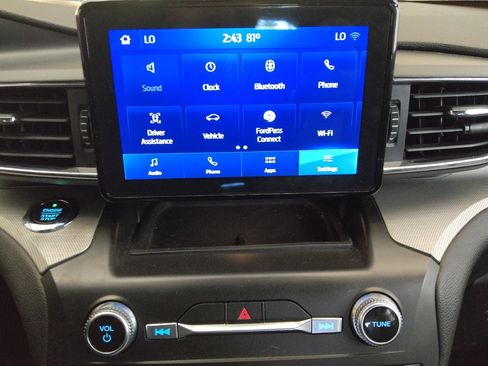 Used 2020 Ford Explorer XLT w/ Equipment Group 202A RWD image 25