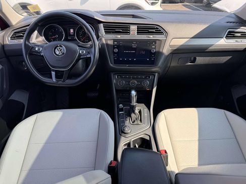 Used 2019 Volkswagen Tiguan SE w/ Panoramic Sunroof Package AWD/4WD image 15
