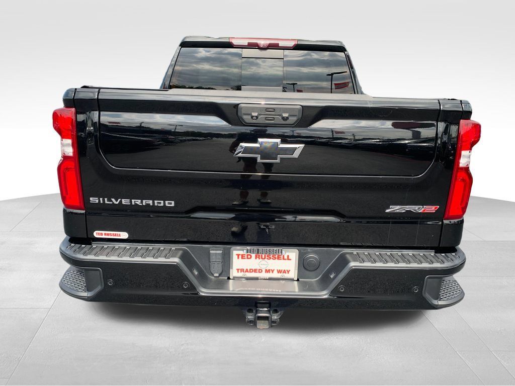 Used 2022 Chevrolet Silverado 1500 ZR2 w/ Technology Package AWD/4WD image 4
