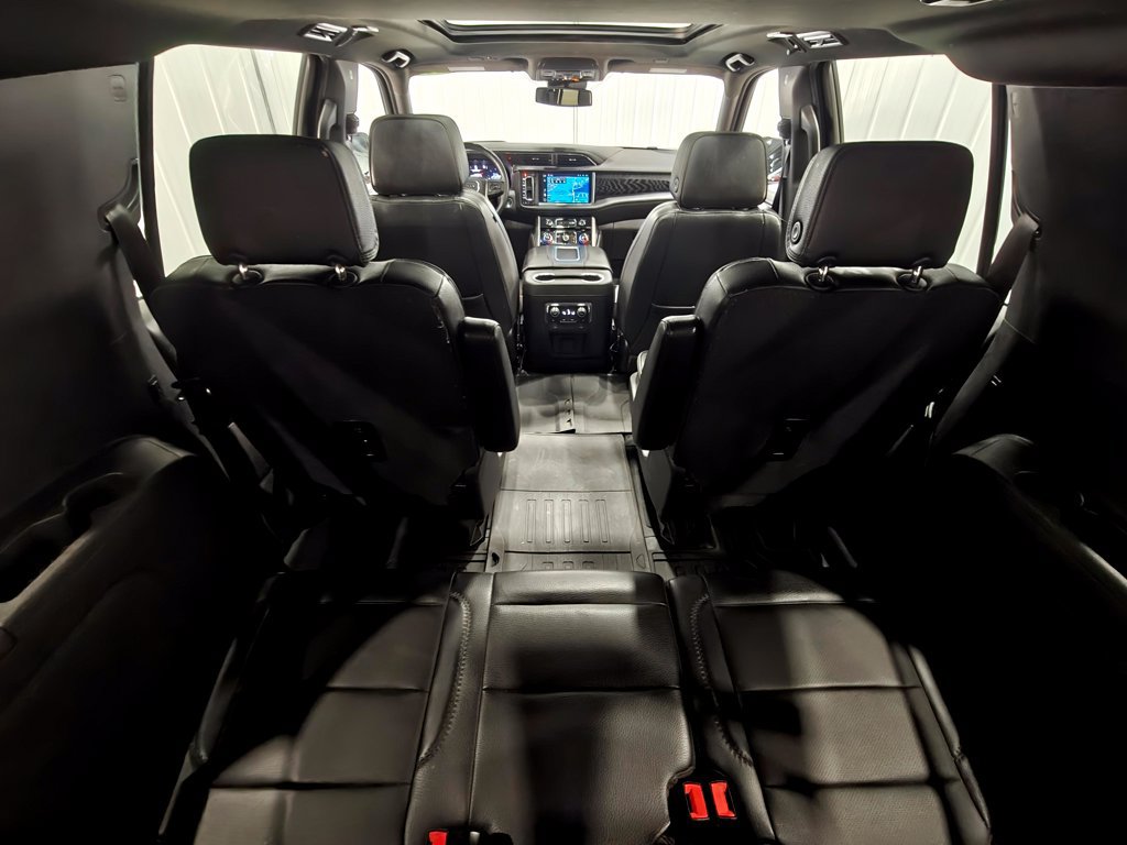 Used 2023 GMC Yukon XL Denali AWD/4WD image 37
