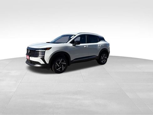 New 2026 Nissan Kicks SV image 9