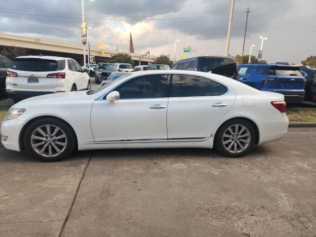 Used 2011 Lexus LS 460 w/ Comfort Pkg RWD image 4