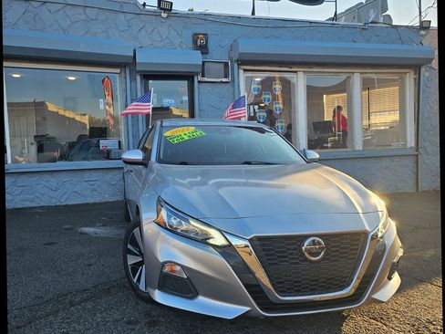 Used 2022 Nissan Altima 2.5 SV image 5
