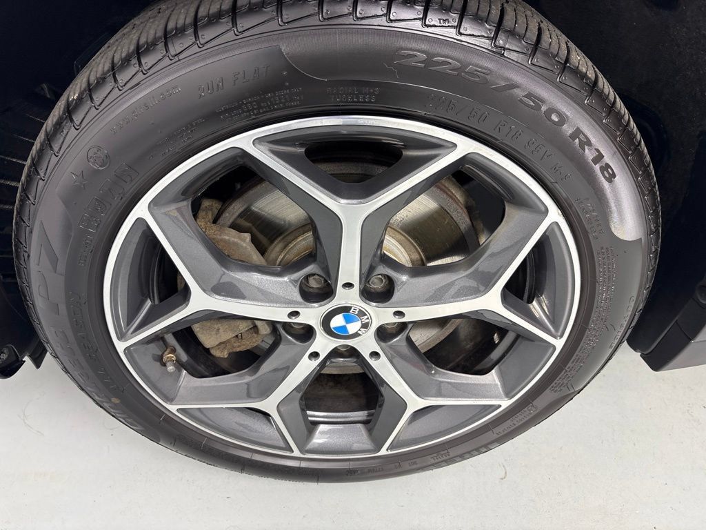 Used 2019 BMW X1 xDrive28i w/ Convenience Package AWD/4WD image 9