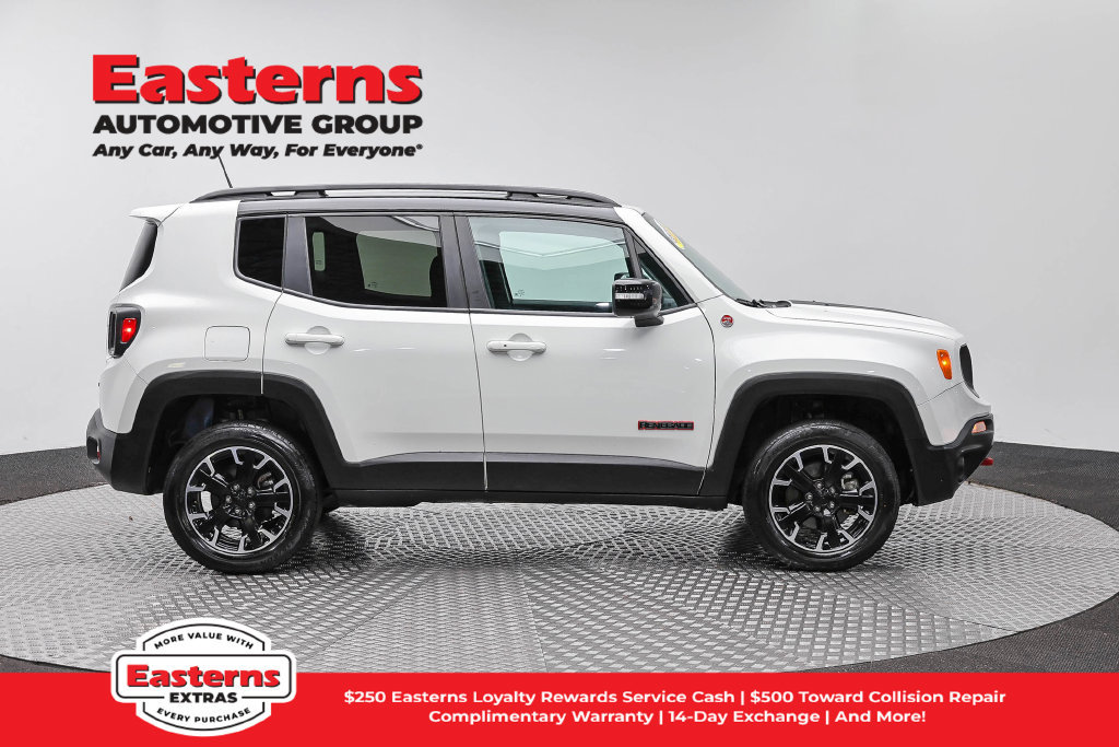 Used 2023 Jeep Renegade Trailhawk AWD/4WD image 5
