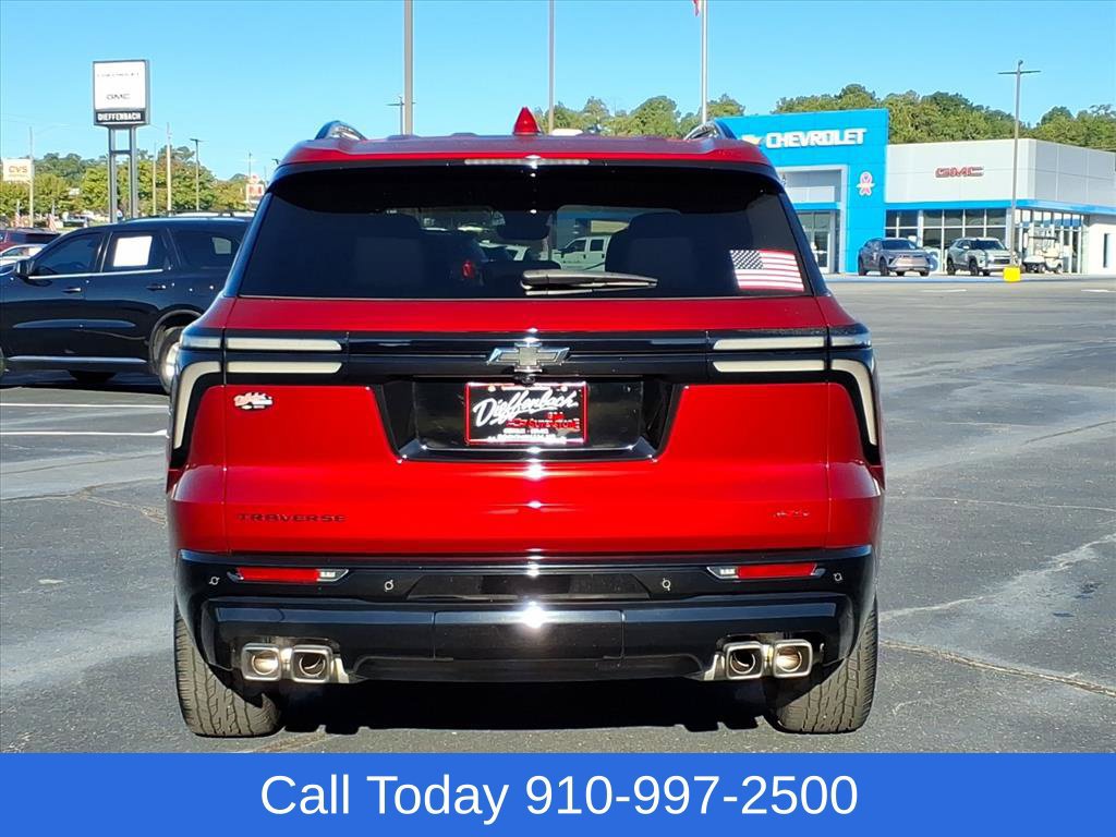 Used 2025 Chevrolet Traverse RS w/ LPO, Floor Liner Package FWD image 4