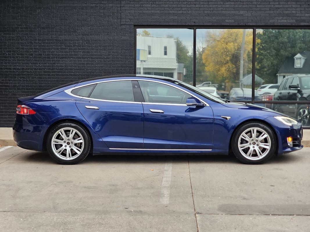 Used 2020 Tesla Model S Long Range Plus AWD/4WD image 9