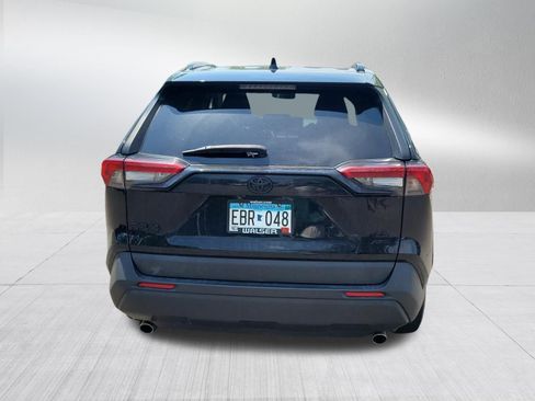 Used 2020 Toyota RAV4 LE AWD/4WD image 6
