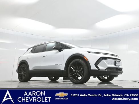 New 2026 Chevrolet Equinox EV LT image 2