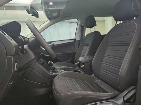 Used 2022 Volkswagen Tiguan S FWD image 10
