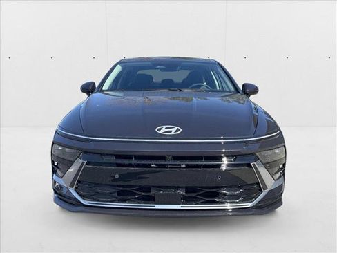 New 2025 Hyundai Sonata Limited image 6
