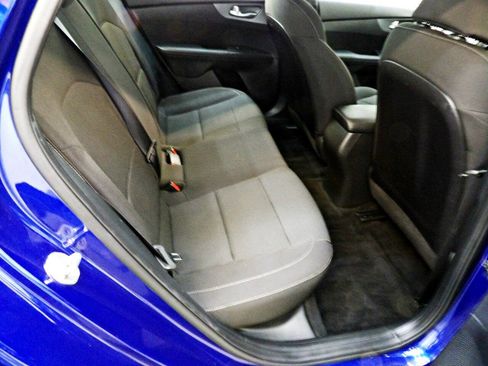 Used 2020 Kia Forte LXS FWD image 14