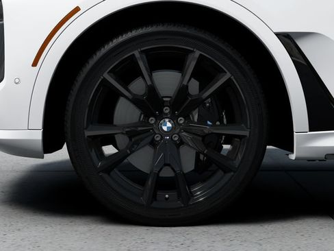 New 2027 BMW X7 xDrive40i w/ M Sport Package AWD/4WD image 7