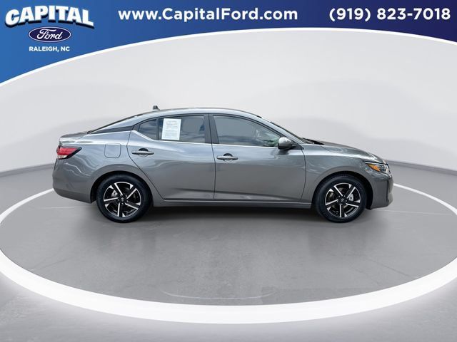 Used 2025 Nissan Sentra SV FWD image 9