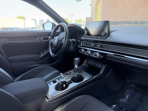 Used 2025 Honda Civic Sport image 37