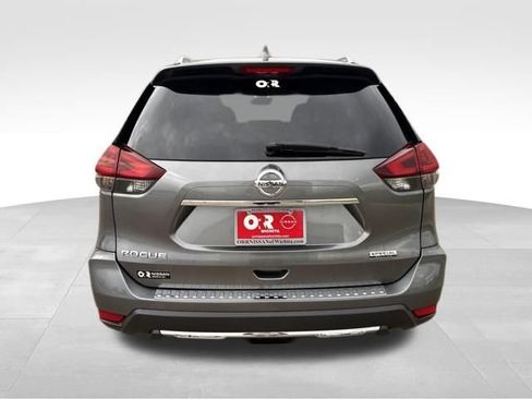Used 2019 Nissan Rogue S w/ Special Edition Package FWD image 7