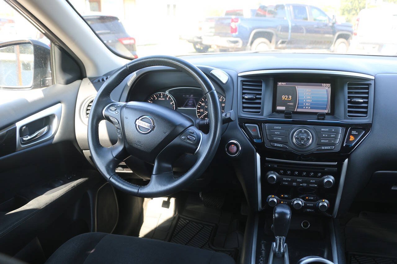 Used 2016 Nissan Pathfinder SV w/ Trailer Tow Package AWD/4WD image 20