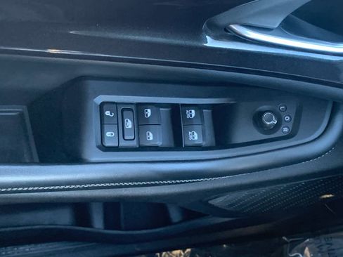 Used 2023 Jeep Grand Cherokee Altitude image 23