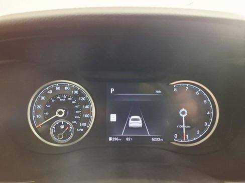 Certified 2025 Genesis G70 2.5T image 25