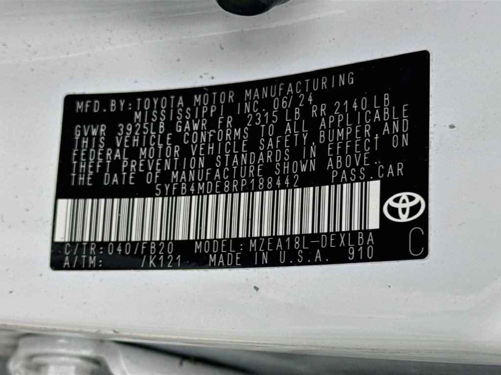 Used 2024 Toyota Corolla LE FWD image 33