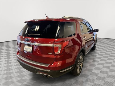 Certified 2019 Ford Explorer Platinum image 7
