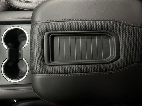 Used 2021 Chevrolet Suburban RST image 19