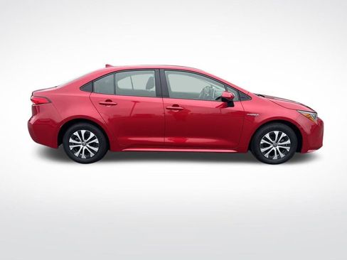 Used 2021 Toyota Corolla LE image 8