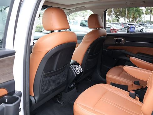 Used 2023 Kia Sorento SX Prestige image 41