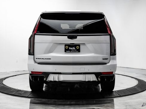 Used 2023 Cadillac Escalade V image 10