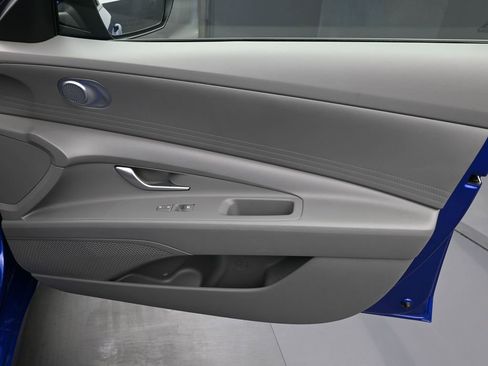 Certified 2024 Hyundai Elantra Blue image 16