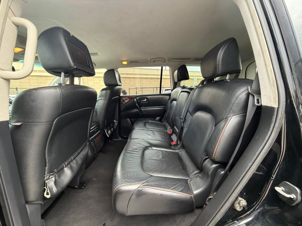 Used 2017 Nissan Armada Platinum w/ Interior Lighting Package AWD/4WD image 8