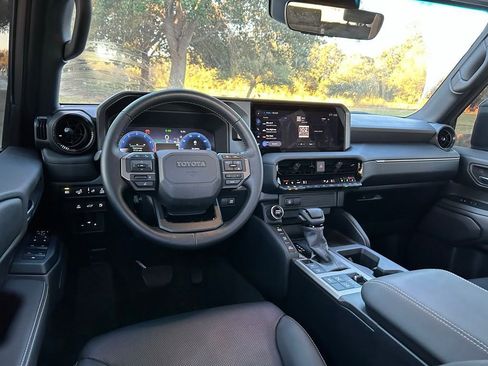 Used 2025 Toyota Land Cruiser image 12