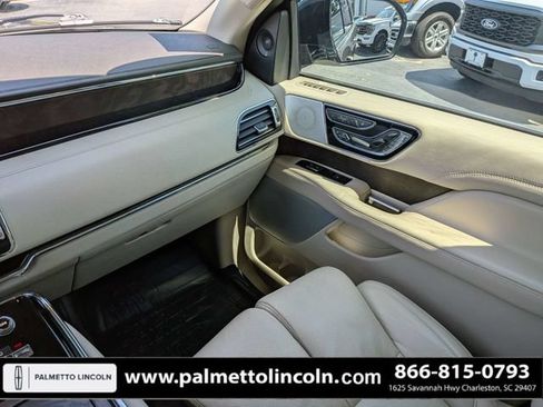 Used 2020 Lincoln Navigator L Reserve w/ Luxury Package AWD/4WD image 18