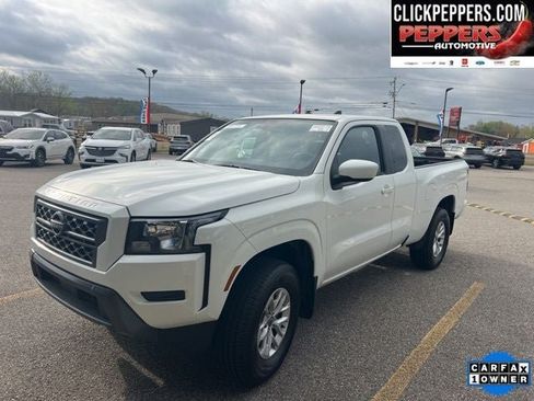 Used 2024 Nissan Frontier SV w/ Technology Package AWD/4WD image 1