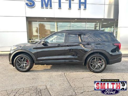 Certified 2026 Ford Explorer ST-Line w/ ST-Line Street Pack AWD/4WD image 2