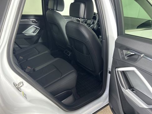 Used 2023 Audi Q3 2.0T Premium Plus w/ Premium Plus Package image 12