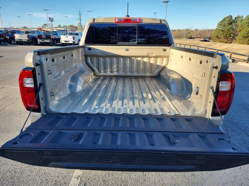 Certified 2024 GMC Canyon Elevation w/ Convenience Package image 9